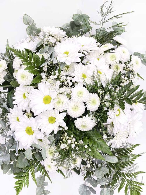 ramo de flores con margaritas pedir online terrassa